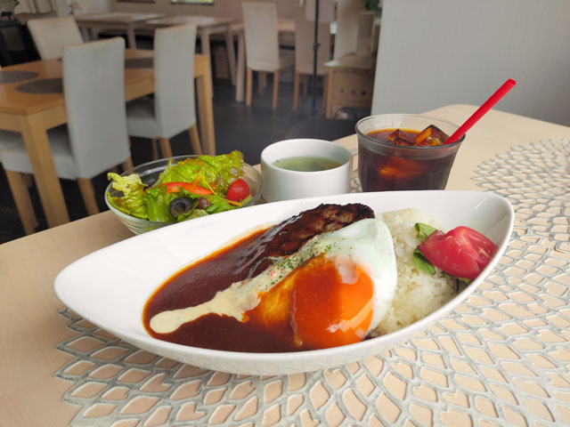 GRILL&DINING32のロコモコ丼