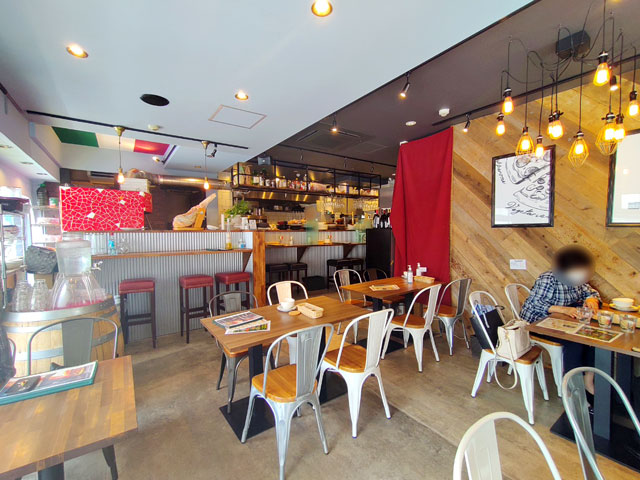 KOEDOイタリアンルーチェの店内