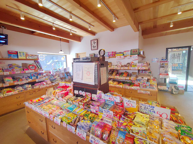 稲葉屋本舗の店内