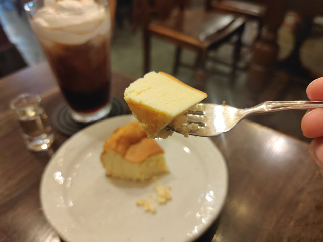 あぶり珈琲のチーズケーキ
