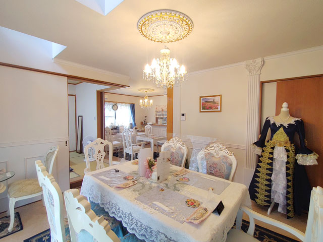 Maison de Route brillanteの店内