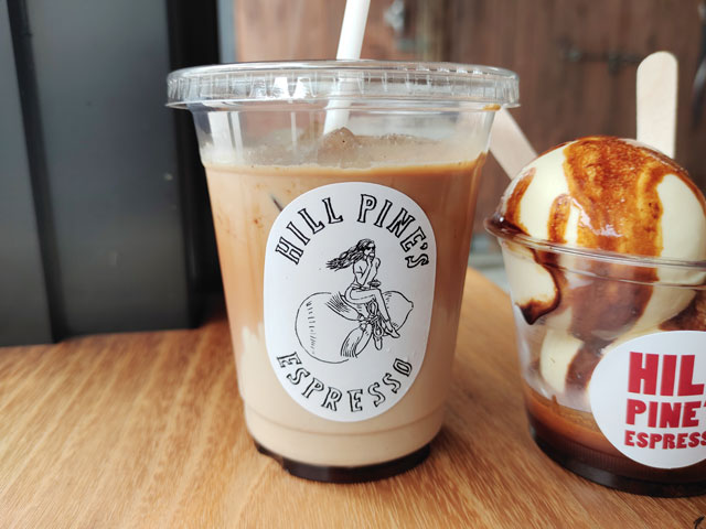 HILL PINE'S ESPRESSOのコーンラテ