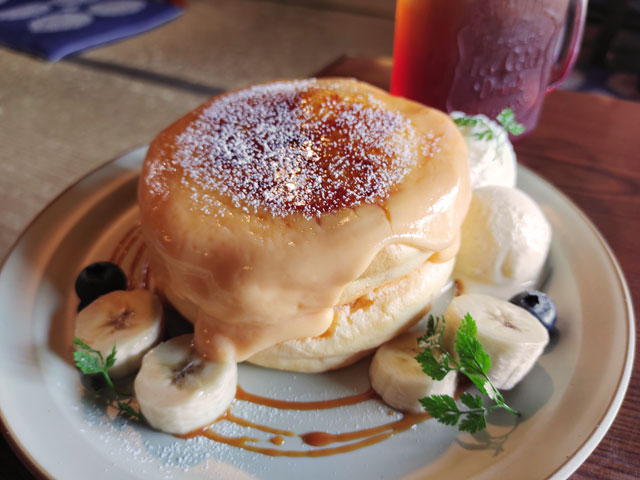 古民家カフェsmileyのクリームブリュレパンケーキ