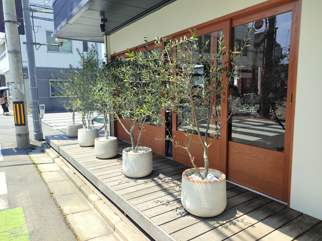 洋食byronの外観