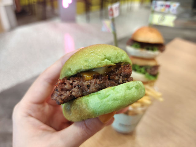 Mrs.hamburgerのスライダーバーガー