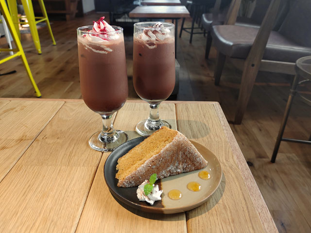 ここ和のココアとケーキセット