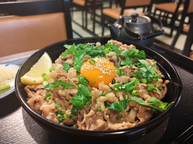 和牛ひつまぶしうし川の和牛肉うどん