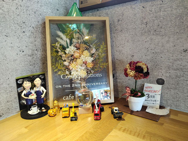 cafeオーマチの店内