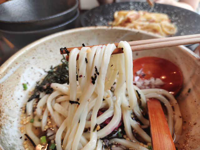 創作うどん専門店くらうどのだし茶漬けうどん